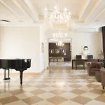فندق Gallery ريكاناتي