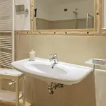 فندق Gallery 4*