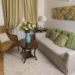 فندق Gallery ريكاناتي