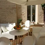Gallery 4* ريكاناتي