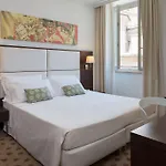 Hotel Gallery 4*
