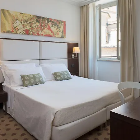 Hotel Gallery 4*