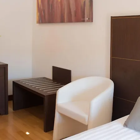Gallery Hotel 4*