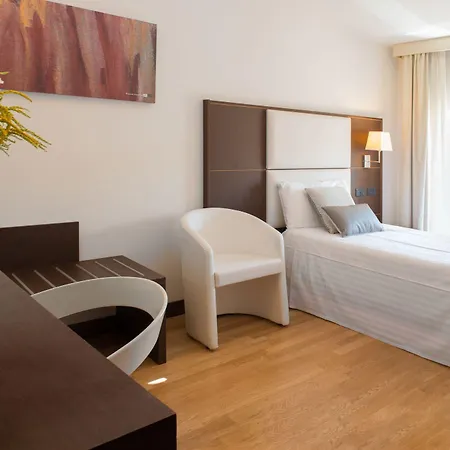 Gallery Hotel