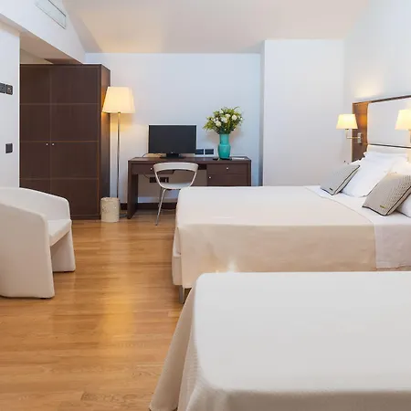 Gallery Hotel 4*