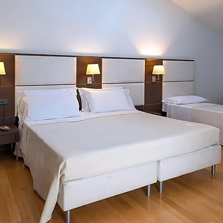 Hotel Gallery 4*