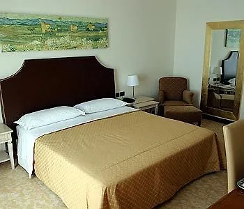 Szálloda Gallery 4*